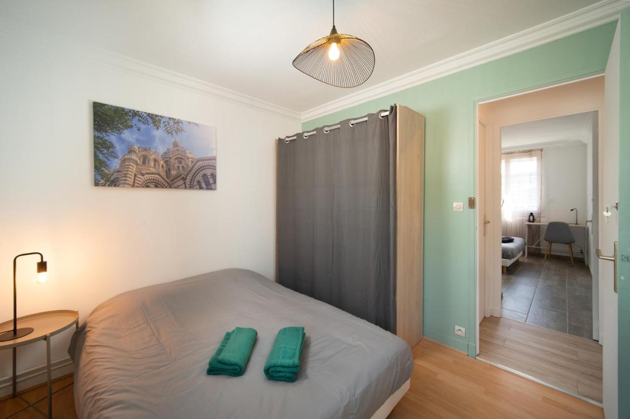 Appartement 3 chambres tout équipé 6-8 personnes Marseille Extérieur photo
